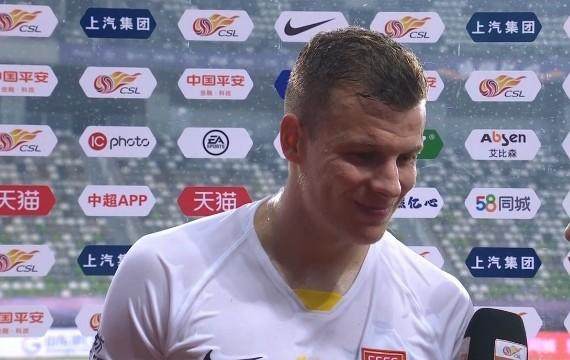 Kaiyun开云官方网站中国登录-梅米：知道丛震非故意 但不解其为何双脚离地飞铲